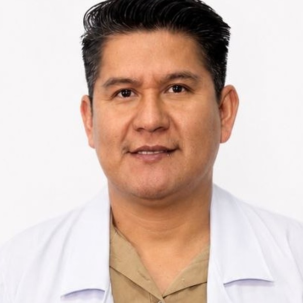 Dr. Flabio David Flores Molina